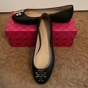 Tory Burch Claire Ballet Flat Tumbled Leather size 6.5